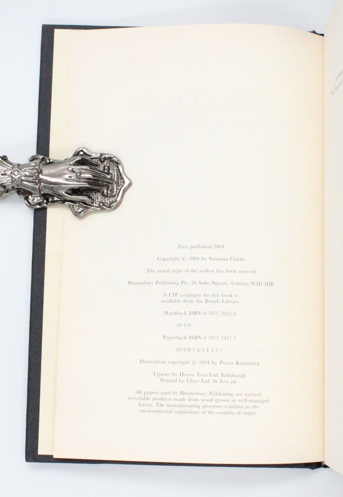 2004 Jonathan Strange and Mr Norrell by Susanna Clarke