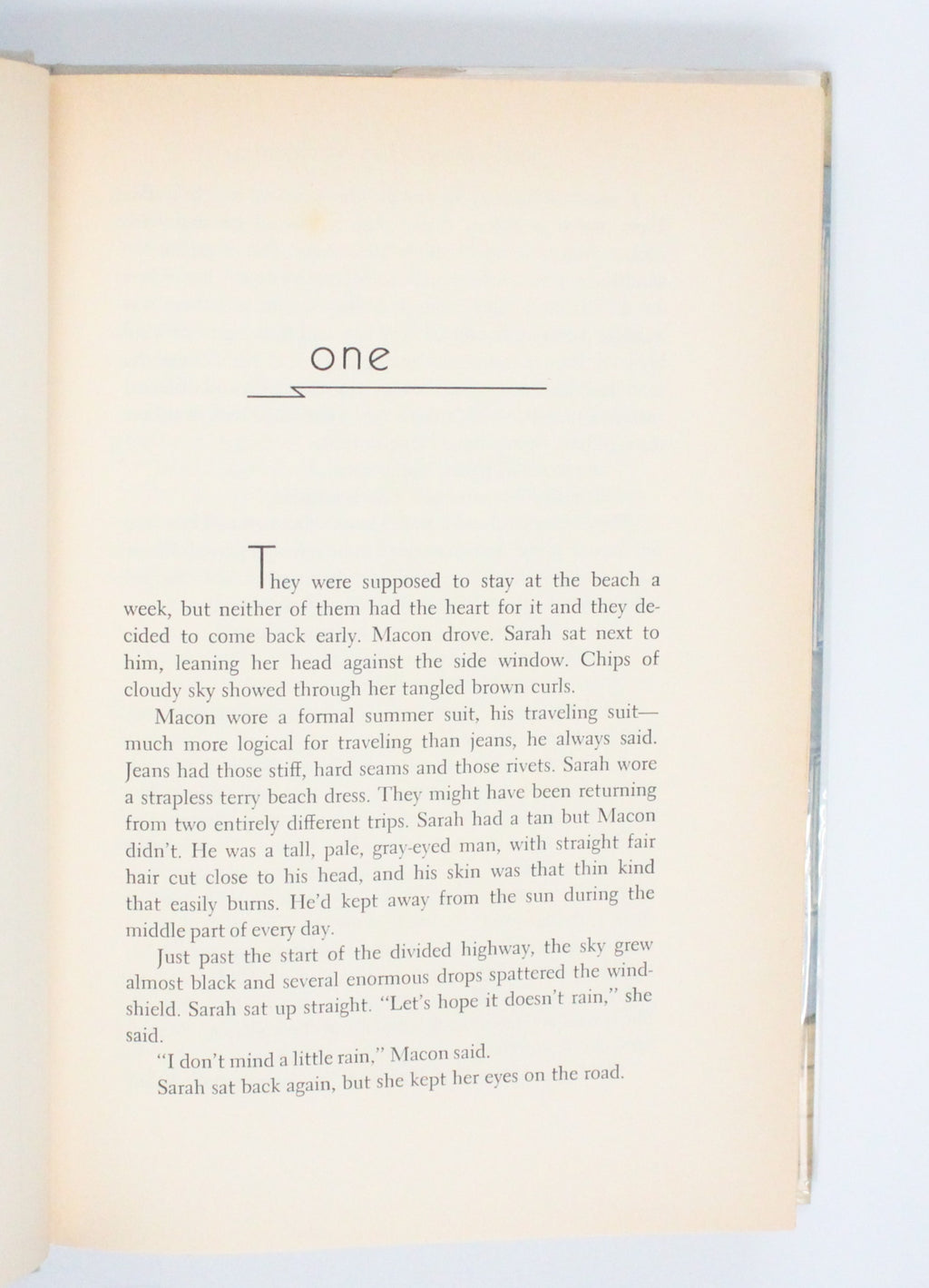 1985 The Accidental Tourist by Anne Tyler