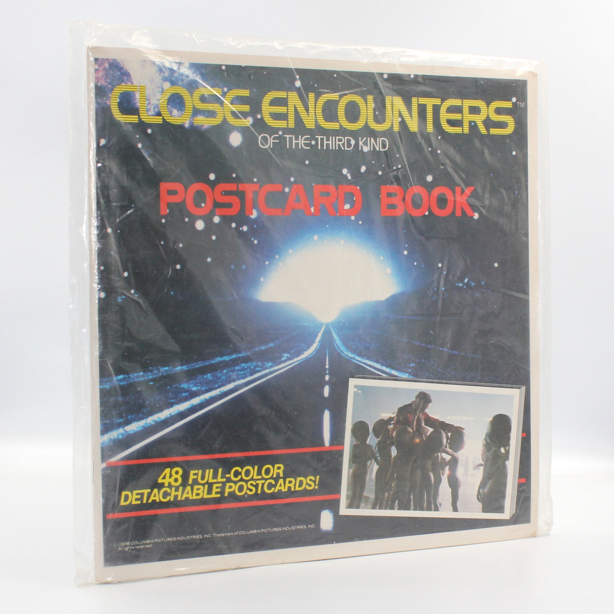1978 Close Encounters of The Third Kind Postcard Book